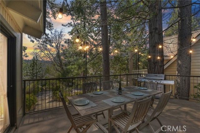 28018 Peninsula, Lake Arrowhead, CA 92352