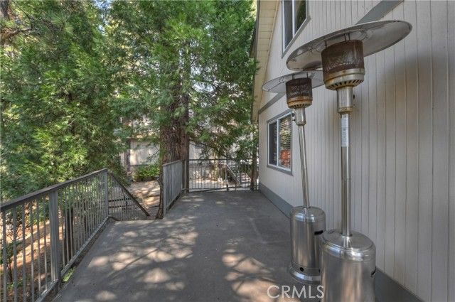 28018 Peninsula, Lake Arrowhead, CA 92352