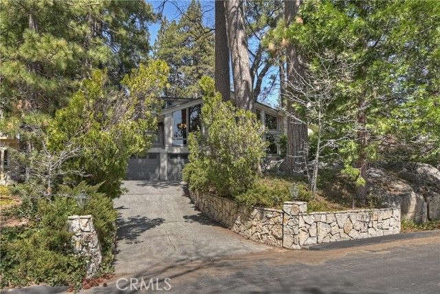 28018 Peninsula, Lake Arrowhead, CA 92352