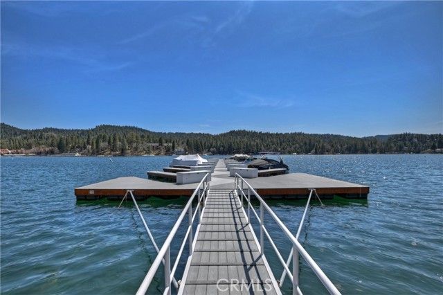 28018 Peninsula, Lake Arrowhead, CA 92352