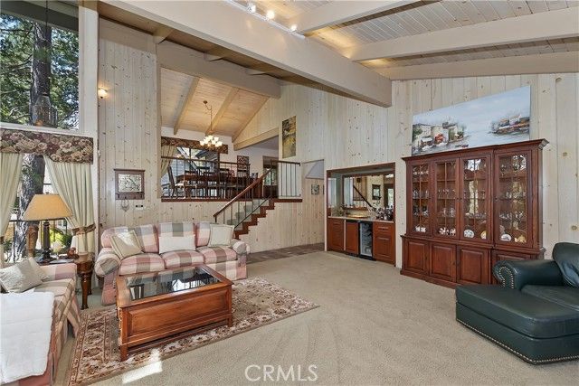 28018 Peninsula, Lake Arrowhead, CA 92352