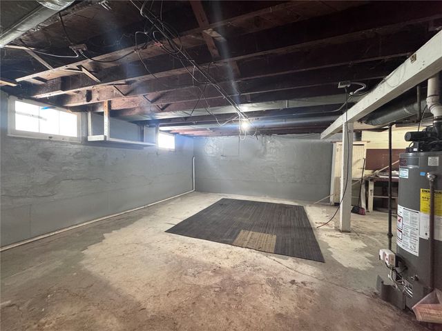 1722 B Avenue NW, Cedar Rapids, IA 52405