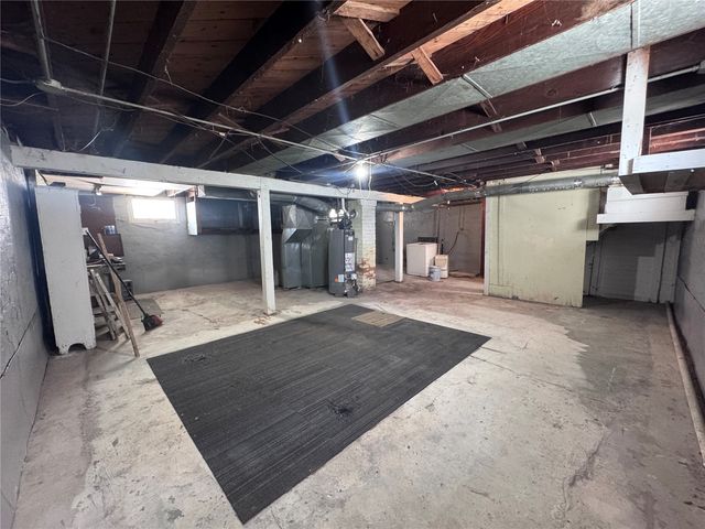 1722 B Avenue NW, Cedar Rapids, IA 52405