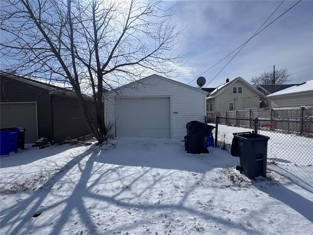 1722 B Avenue NW, Cedar Rapids, IA 52405