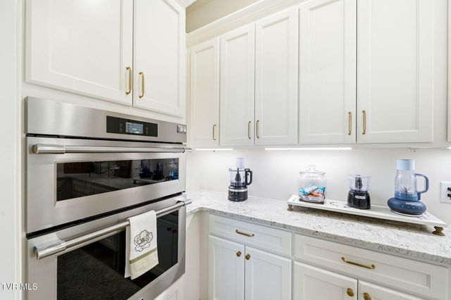 7242 Wolfe Ridge Court, Piney Flats, TN 37686