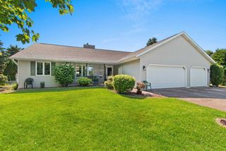 2957 VINCE LANE, Suamico, WI 54313
