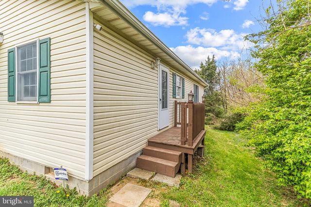 89 STATE CIR, Martinsburg, WV 25401