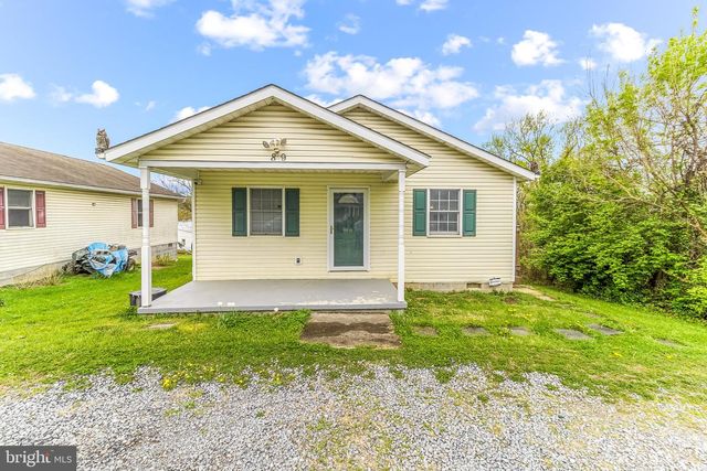 89 STATE CIR, Martinsburg, WV 25401