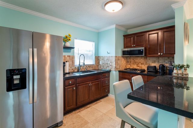 1724 37th Street, West Palm Beach, FL 33407