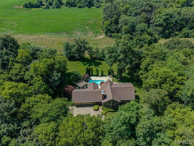 4775 S Hazel Road, Edwardsville, IL 62025