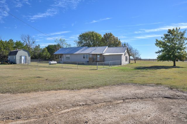 7938 Fm 927, Walnut Springs, TX 76690