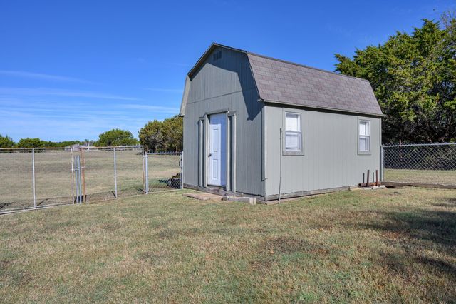 7938 Fm 927, Walnut Springs, TX 76690