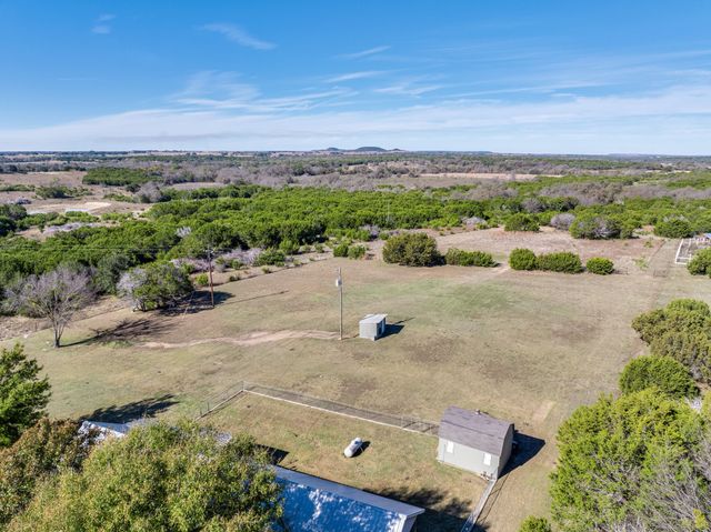 7938 Fm 927, Walnut Springs, TX 76690