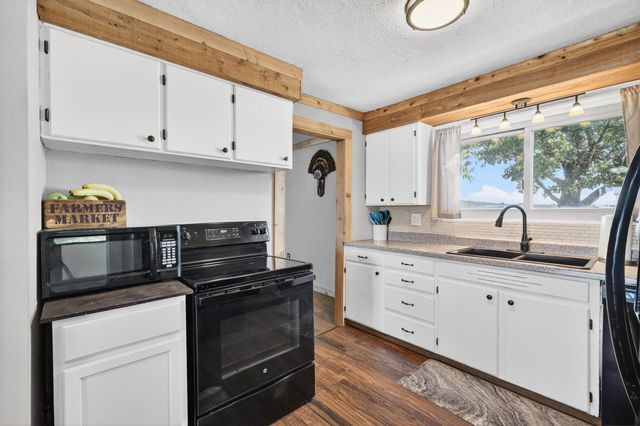 7938 Fm 927, Walnut Springs, TX 76690