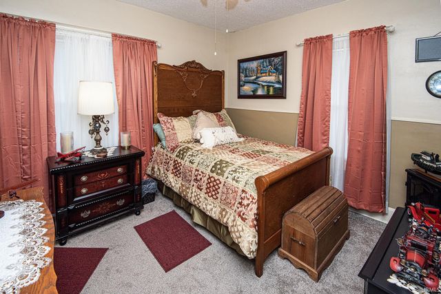 304 S 9th Street, Vincennes, IN 47591