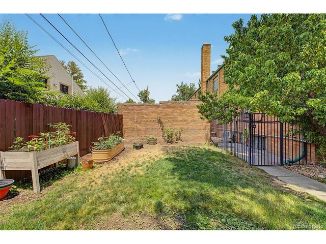 1405 Dexter St, Denver, CO 80220