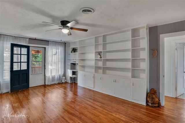 327 Mccormick Street, Shreveport, LA 71104