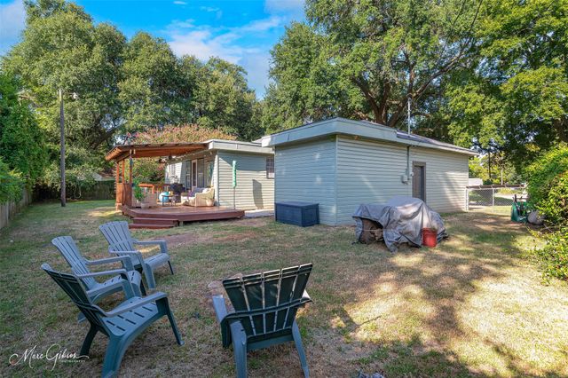 327 Mccormick Street, Shreveport, LA 71104