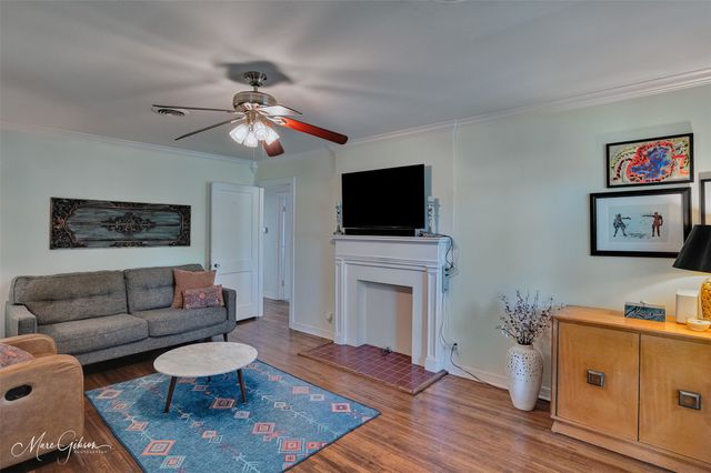 327 Mccormick Street, Shreveport, LA 71104