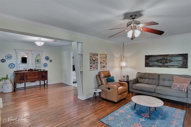 327 Mccormick Street, Shreveport, LA 71104