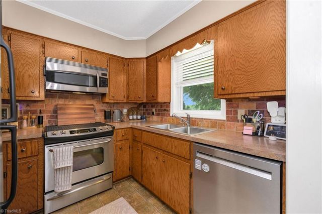 698 Oak Grove Church Road, Millers Creek, NC 28651