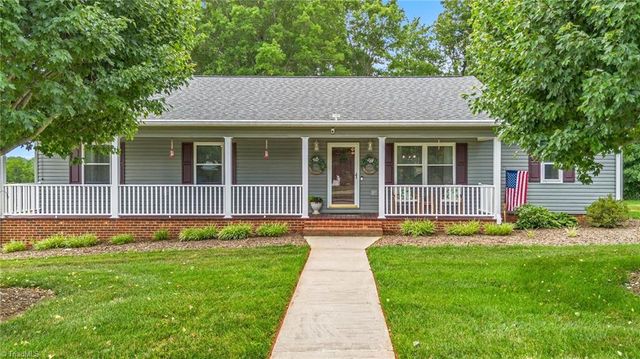 698 Oak Grove Church Road, Millers Creek, NC 28651