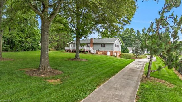 698 Oak Grove Church Road, Millers Creek, NC 28651