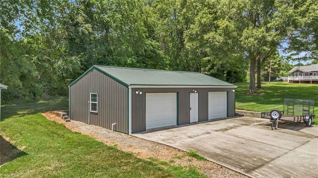 698 Oak Grove Church Road, Millers Creek, NC 28651