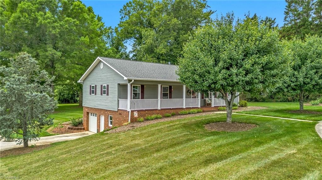 698 Oak Grove Church Road, Millers Creek, NC 28651