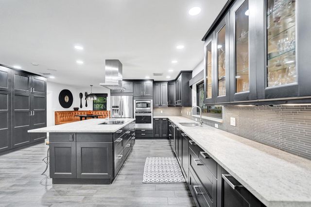 2309 NE 12th Court, Fort Lauderdale, FL 33304