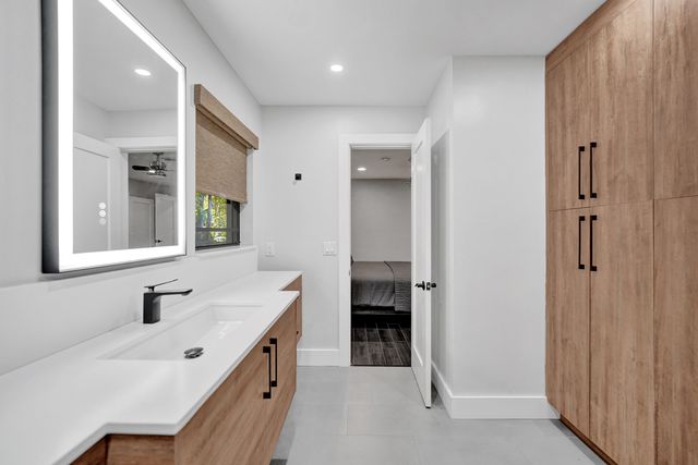 2309 NE 12th Court, Fort Lauderdale, FL 33304