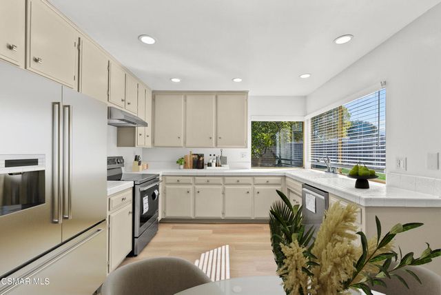 3248 Sunglow Avenue, Simi Valley, CA 93063