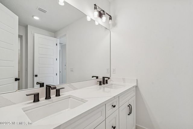 11927 MIRACLE WOODS Way, Jacksonville, FL 32224