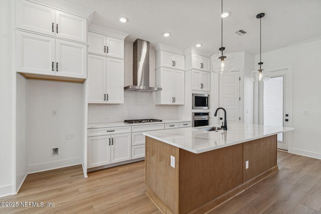 11927 MIRACLE WOODS Way, Jacksonville, FL 32224