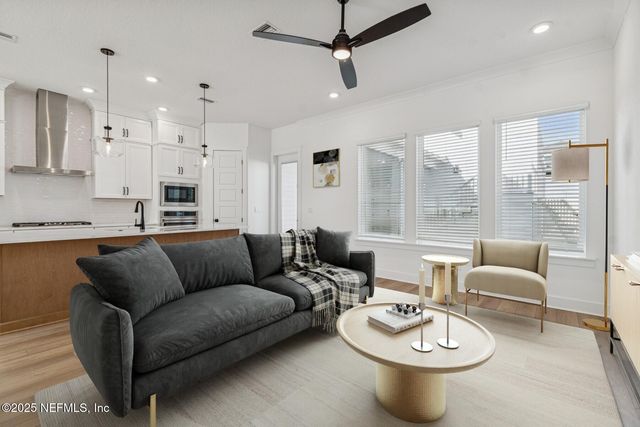 11927 MIRACLE WOODS Way, Jacksonville, FL 32224