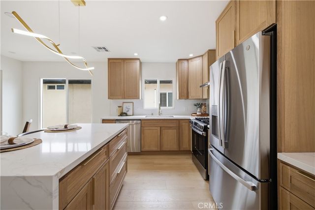 3667 Cimarron, Los Angeles, CA 90018