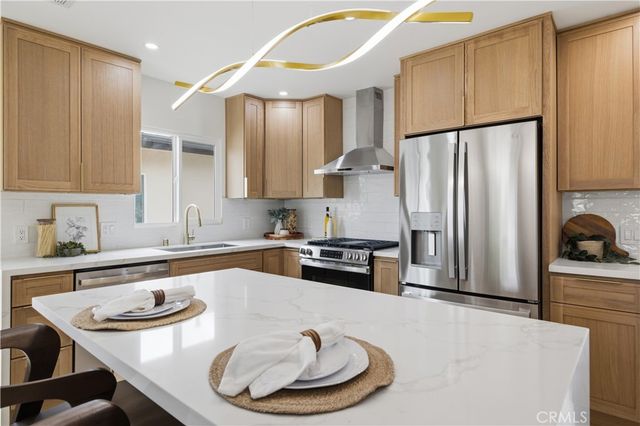 3667 Cimarron, Los Angeles, CA 90018