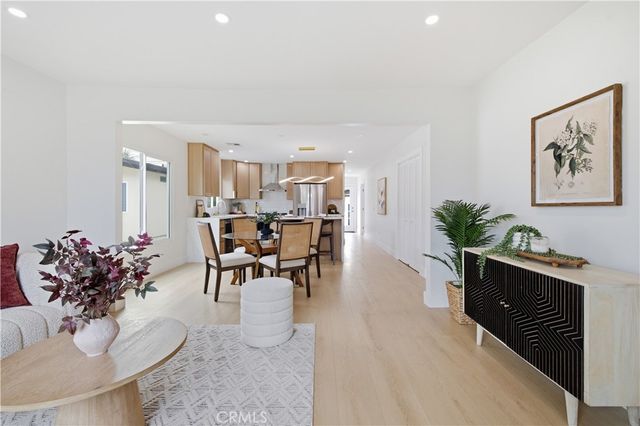 3667 Cimarron, Los Angeles, CA 90018
