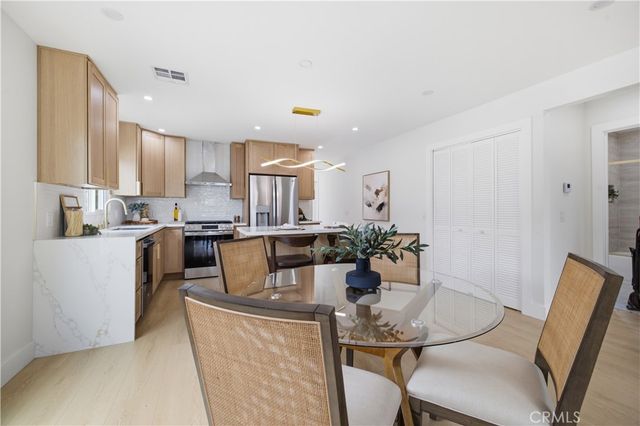 3667 Cimarron, Los Angeles, CA 90018