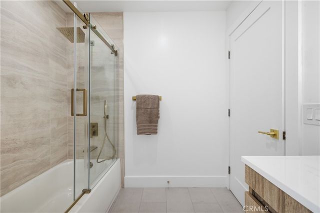 3667 Cimarron, Los Angeles, CA 90018