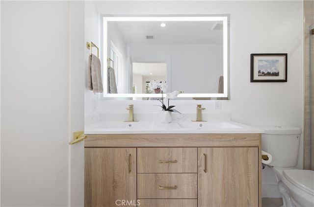 3667 Cimarron, Los Angeles, CA 90018