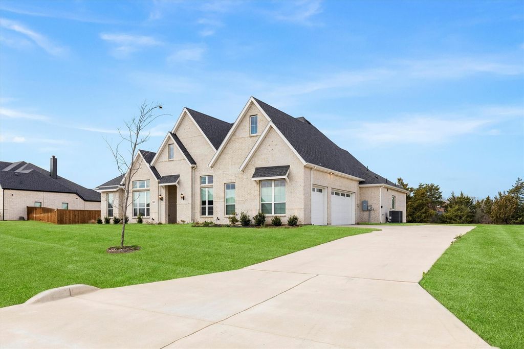 4651 Spring Garden Road, Midlothian, TX 76065