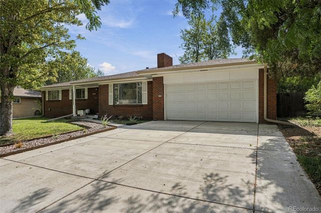 6660 W 12th Place, Lakewood, CO 80214