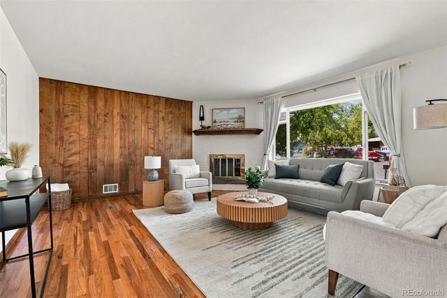 6660 W 12th Place, Lakewood, CO 80214