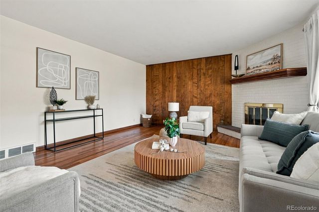 6660 W 12th Place, Lakewood, CO 80214