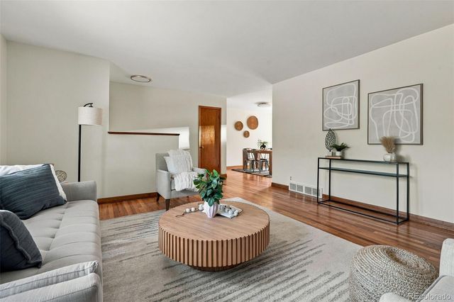 6660 W 12th Place, Lakewood, CO 80214