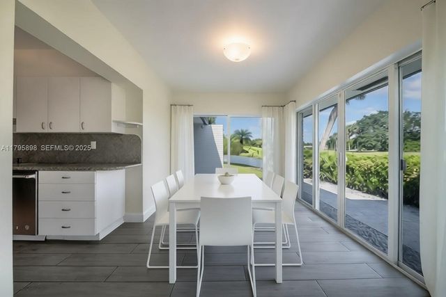 5715 Bayberry Ln, Tamarac, FL 33319