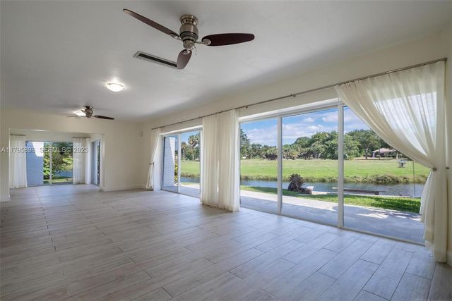 5715 Bayberry Ln, Tamarac, FL 33319