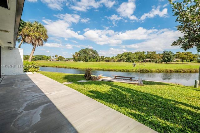 5715 Bayberry Ln, Tamarac, FL 33319