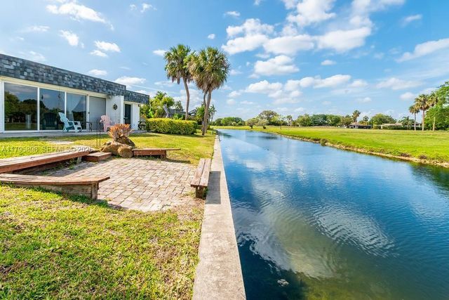 5715 Bayberry Ln, Tamarac, FL 33319